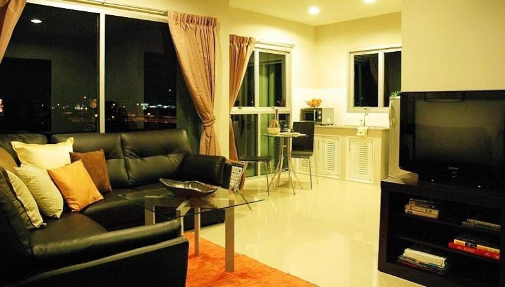 Bangkok Living Aparthotel Exterior photo
