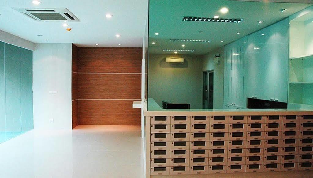 Bangkok Living Aparthotel Exterior photo